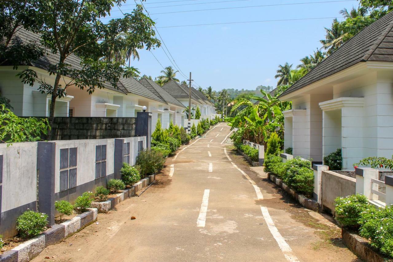 Magic Land Resorts Athirapally Irinjalakuda Екстер'єр фото