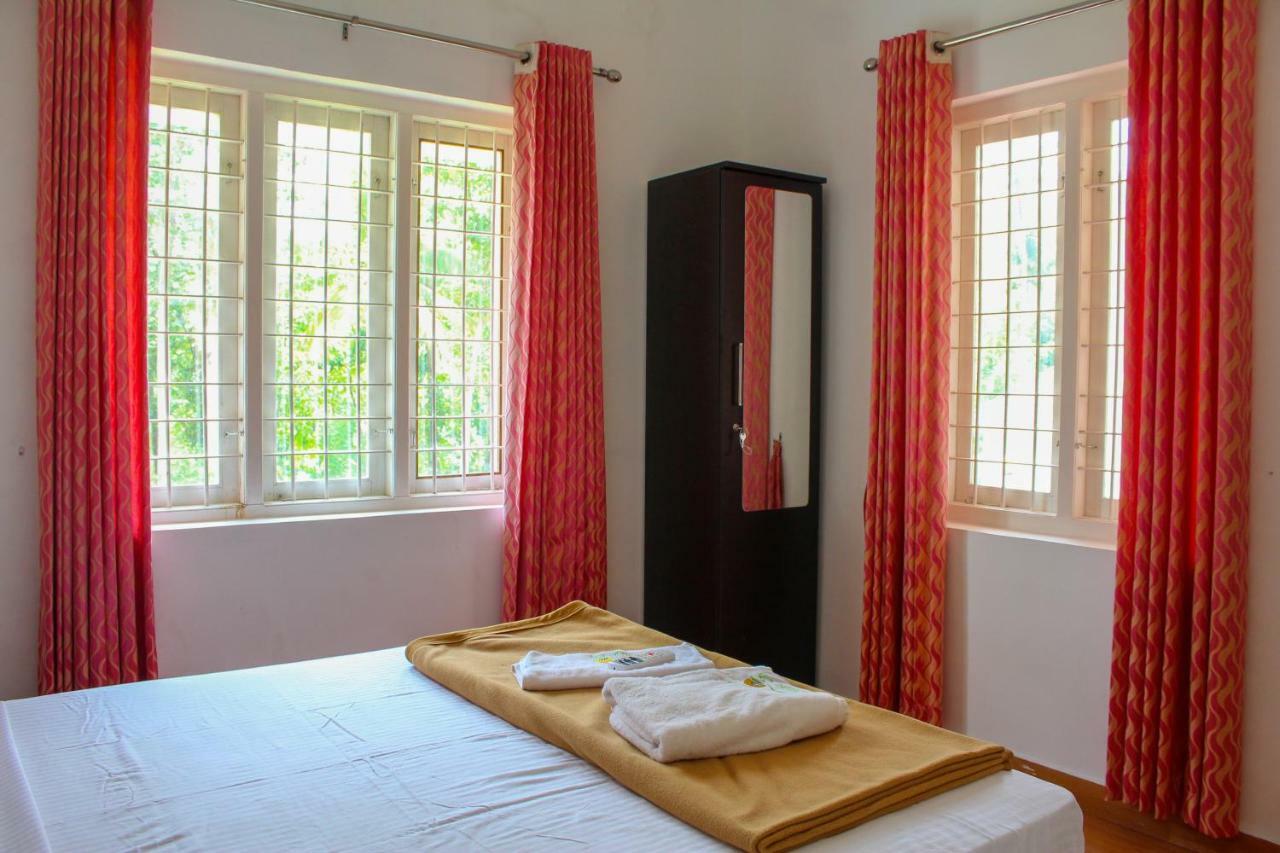 Magic Land Resorts Athirapally Irinjalakuda Екстер'єр фото